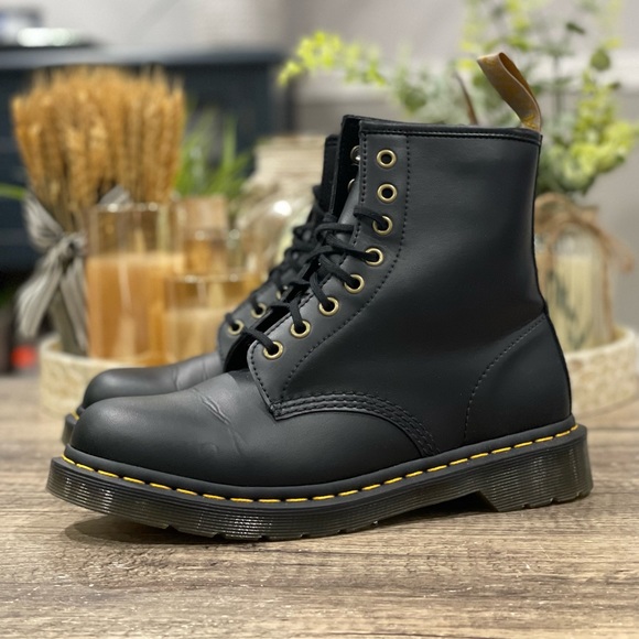 doc martens 14045